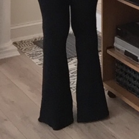 Cool stylish black flare stretch pants with slits - Picture 4 of 4